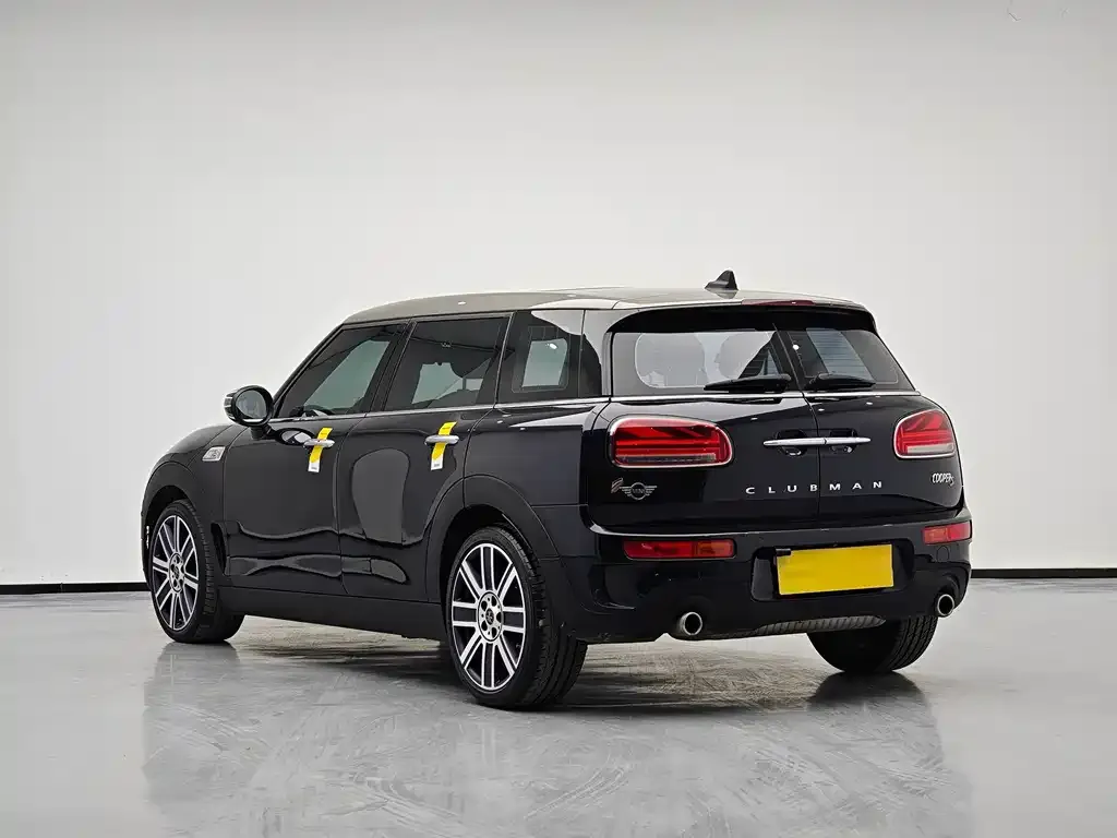 MINI Clubman — фото 7