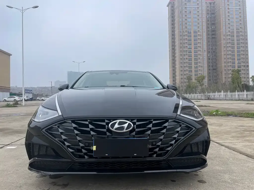 Hyundai Sonata — фото 9