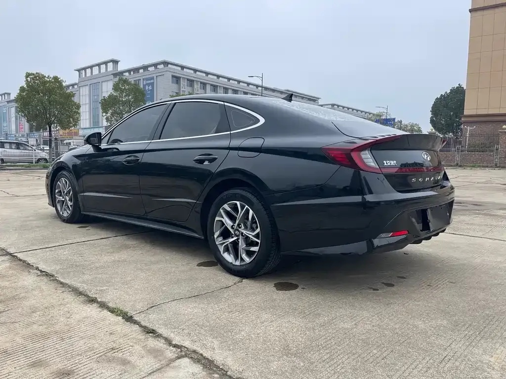 Hyundai Sonata — фото 5