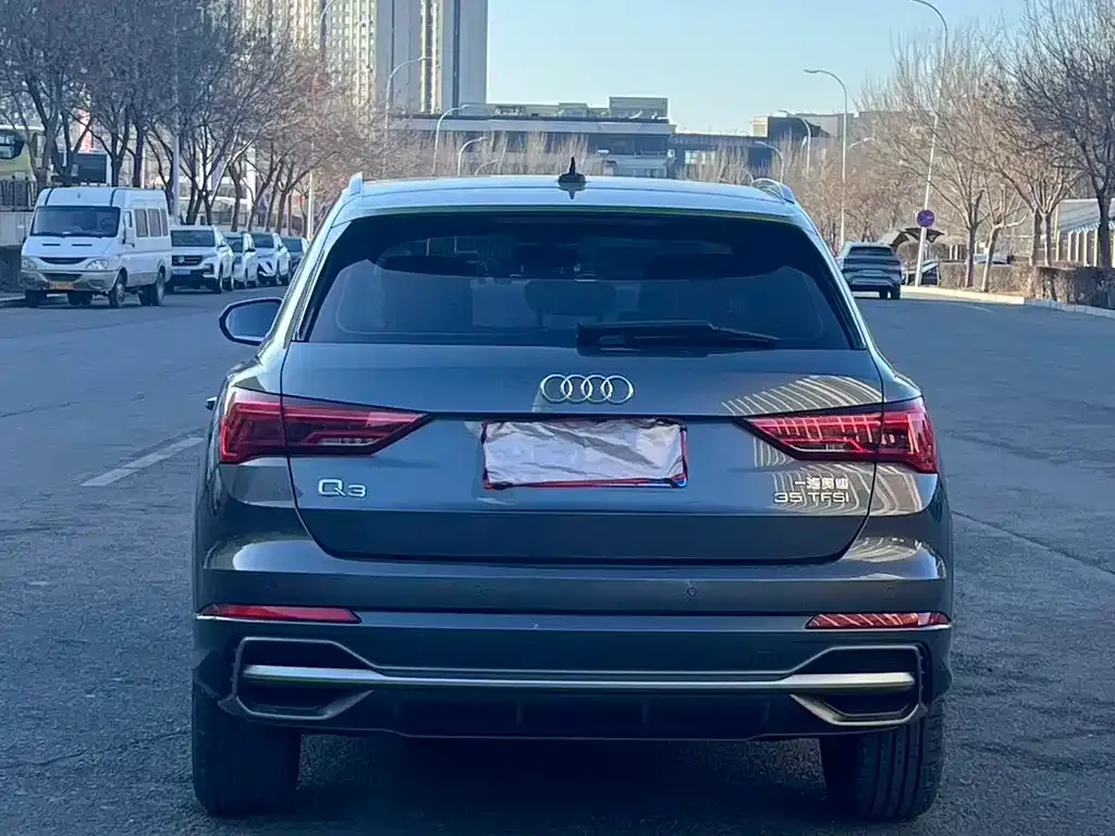 Audi Q3 — фото 5