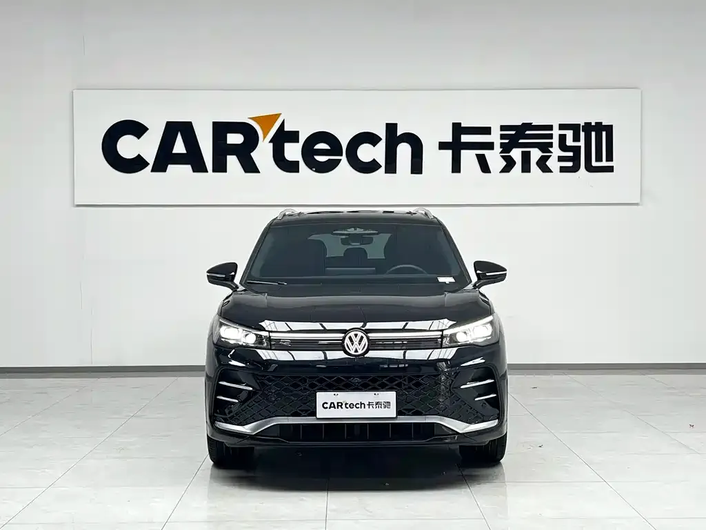 Volkswagen Tiguan L — фото 6