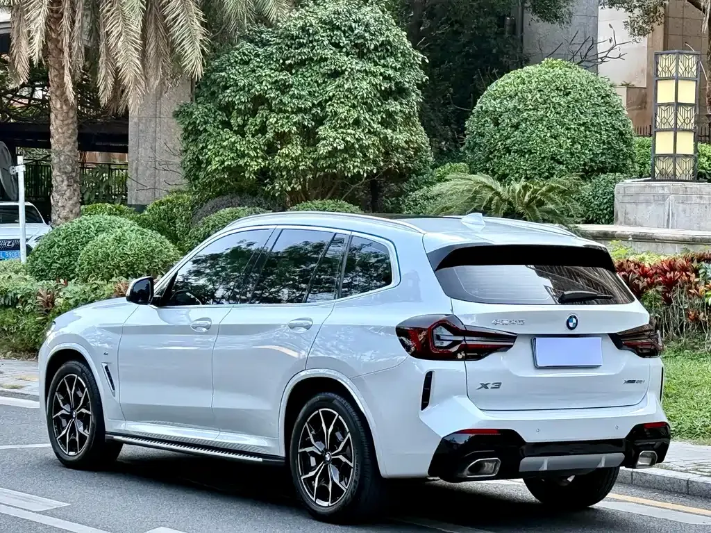 BMW X3 — фото 9