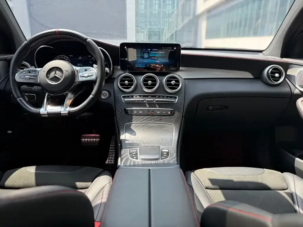 Mercedes-Benz GLC Coupe AMG — фото 7