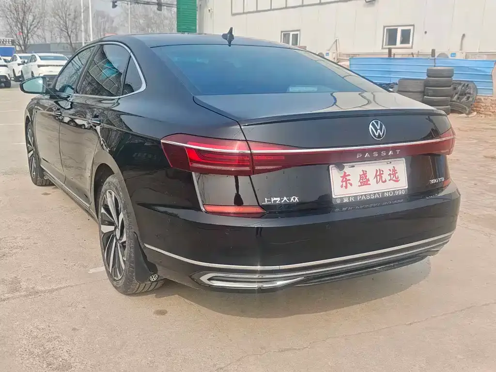 Volkswagen Passat — фото 9