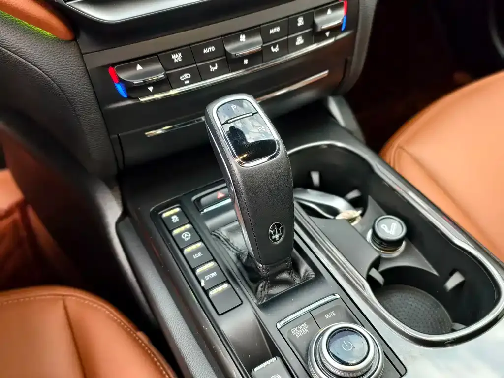 Maserati Ghibli — фото 8