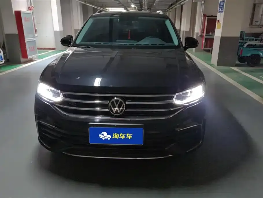 Volkswagen Tiguan L — фото 5