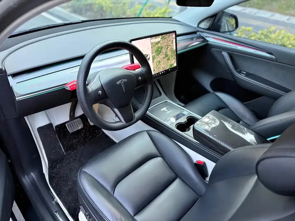 Tesla Model Y — фото 2