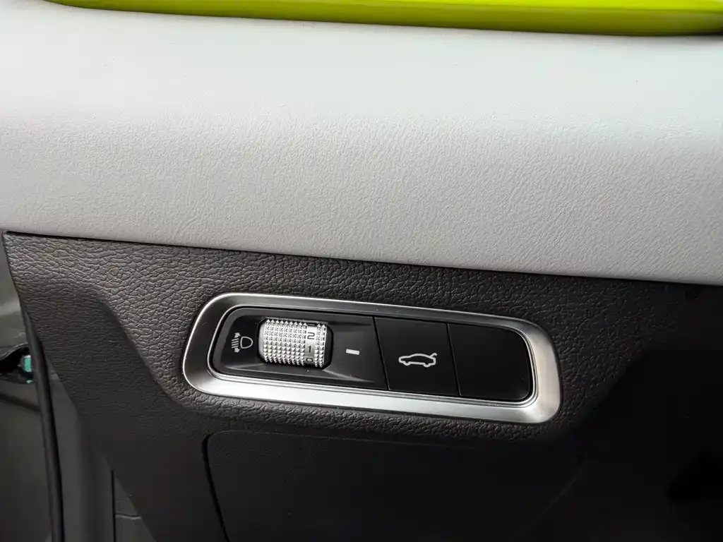 Geely Binyue — фото 10