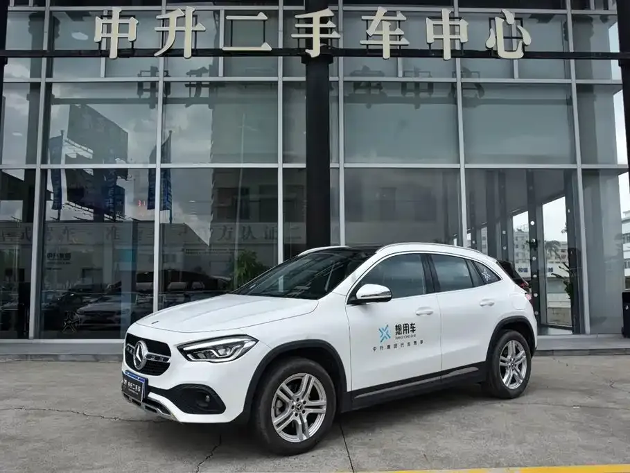 Mercedes-Benz GLA — фото 1