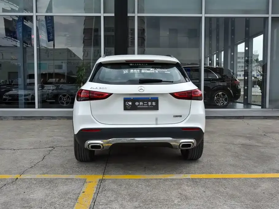 Mercedes-Benz GLA — фото 6