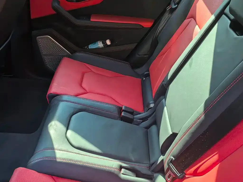 Lamborghini Urus — фото 2