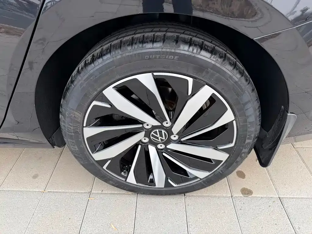 Volkswagen Passat — фото 9