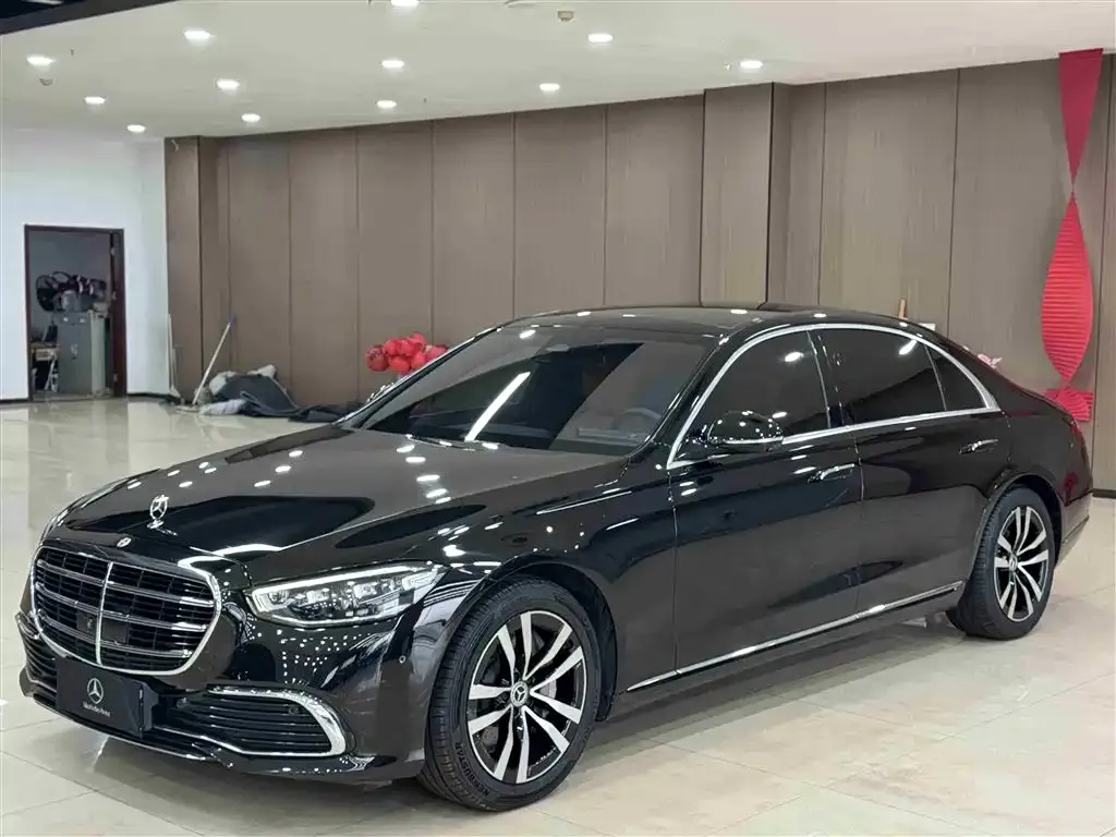 Mercedes-Benz S-Class — фото 1