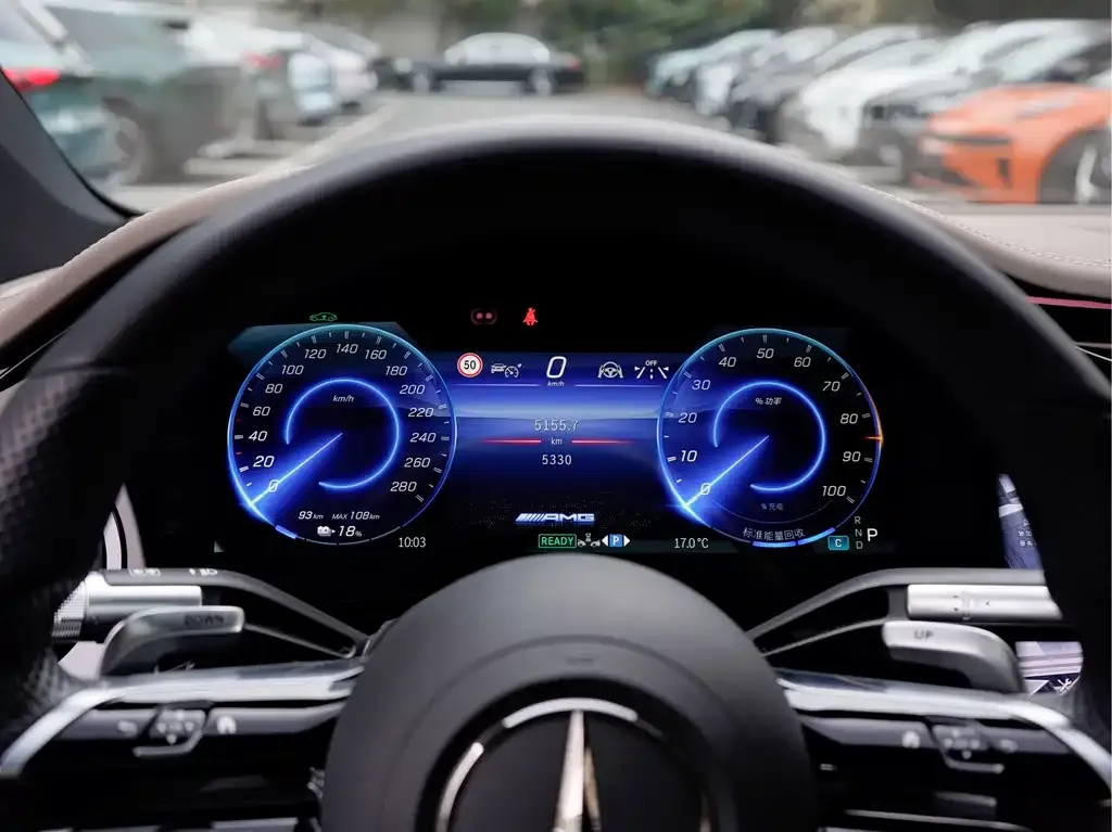 Mercedes-Benz EQS AMG — фото 3