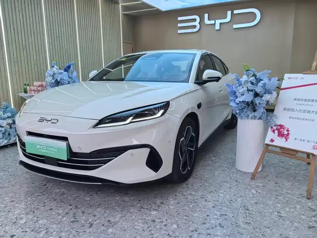BYD Seal 06 — фото 1