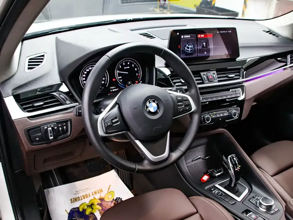 BMW X1 — фото 5