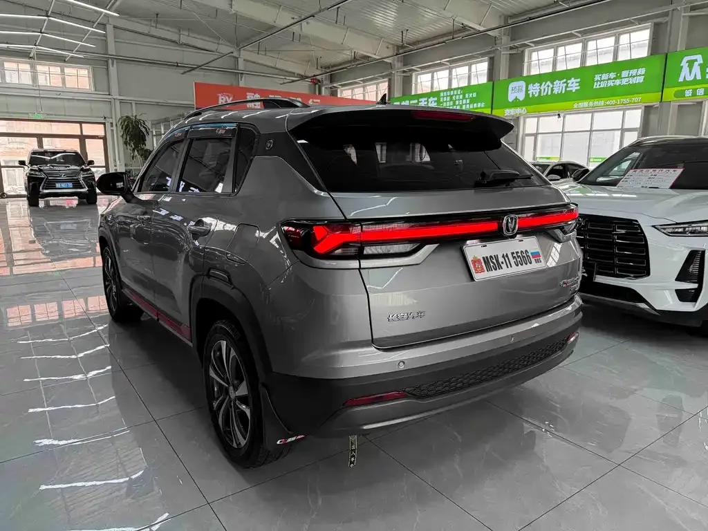 Changan CS35PLUS — фото 10