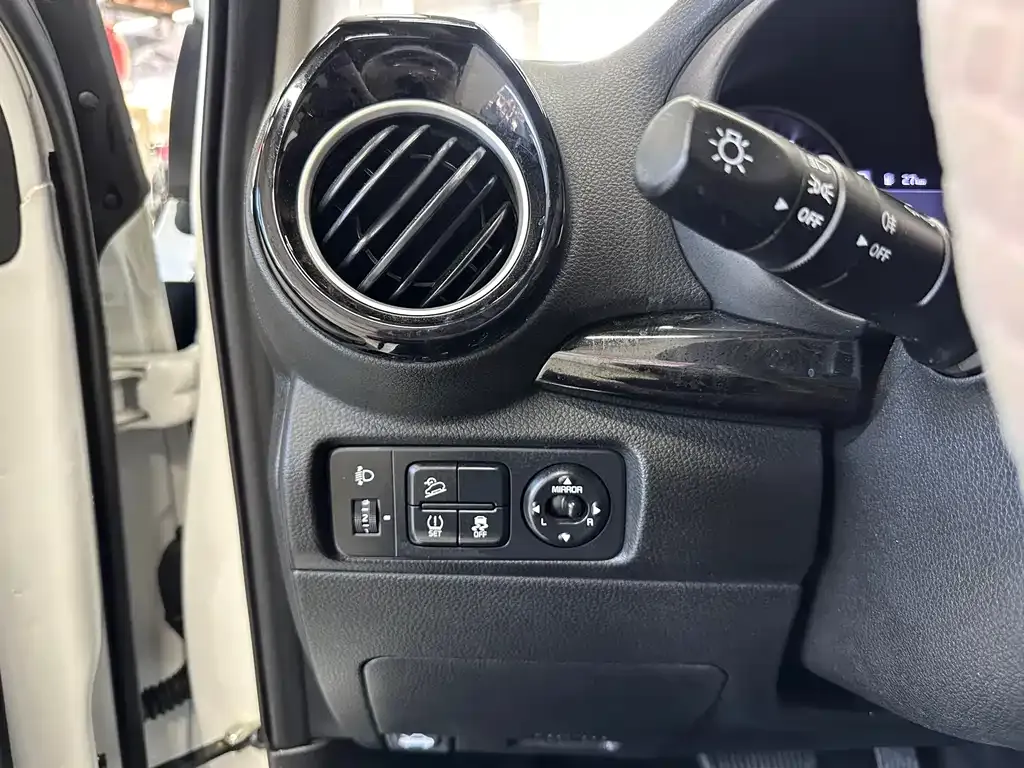 Kia KX1 — фото 10