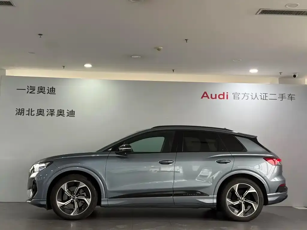 Audi Q4 e-tron — фото 10