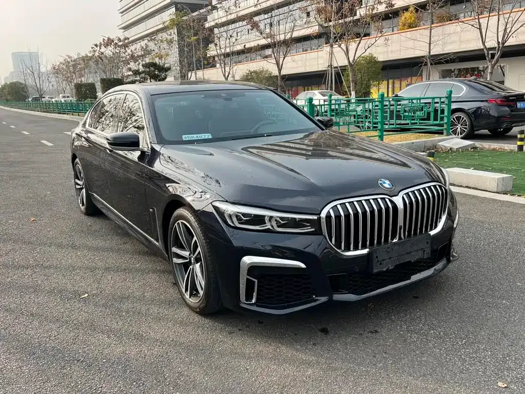 BMW 7 Series — фото 5