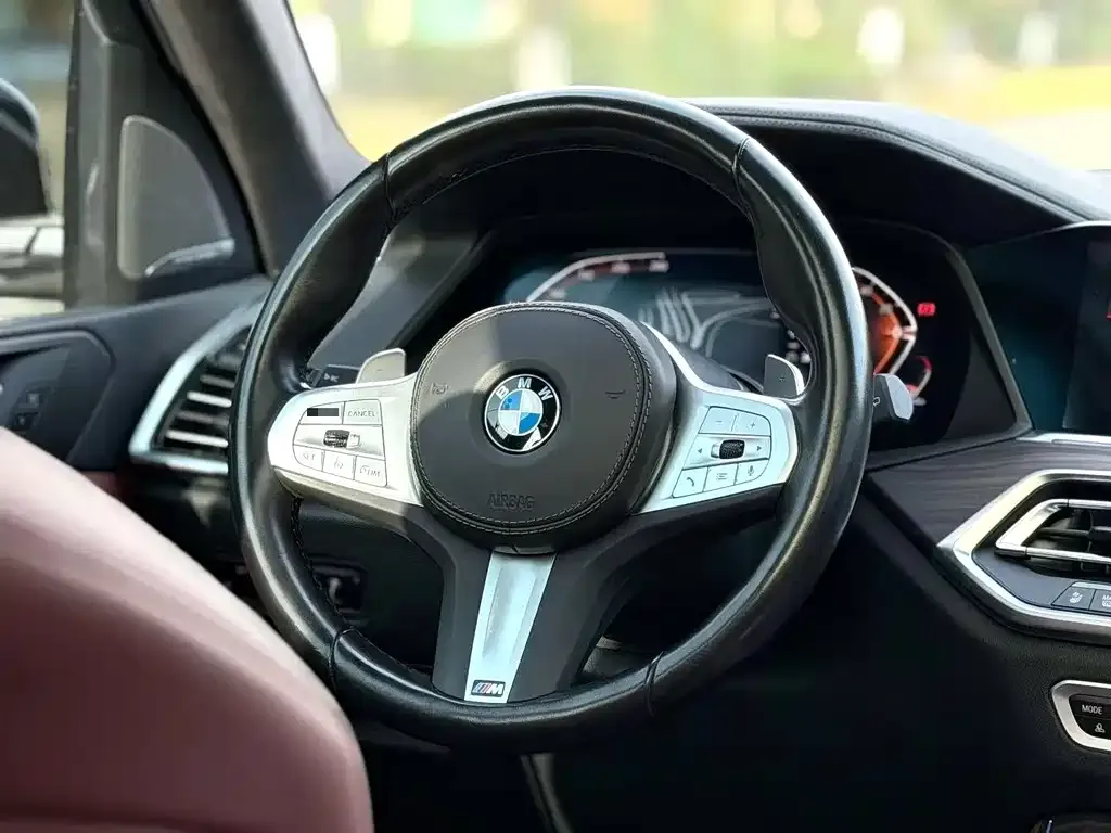 BMW X5 — фото 2