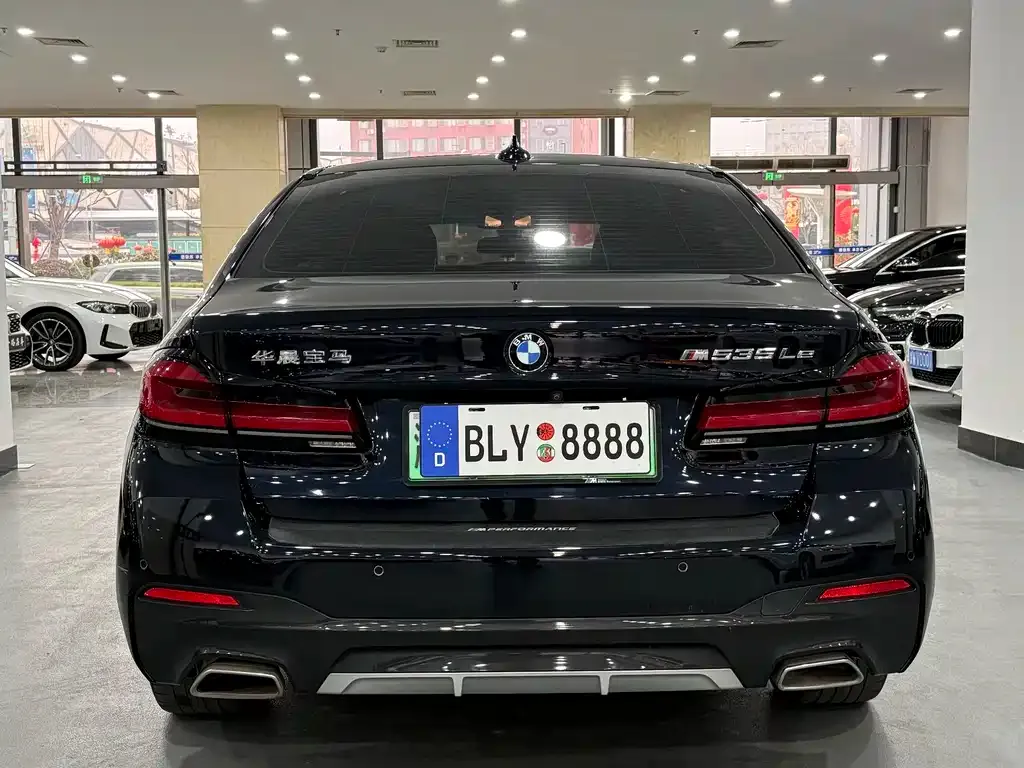 BMW 5 Series New Energy — фото 4