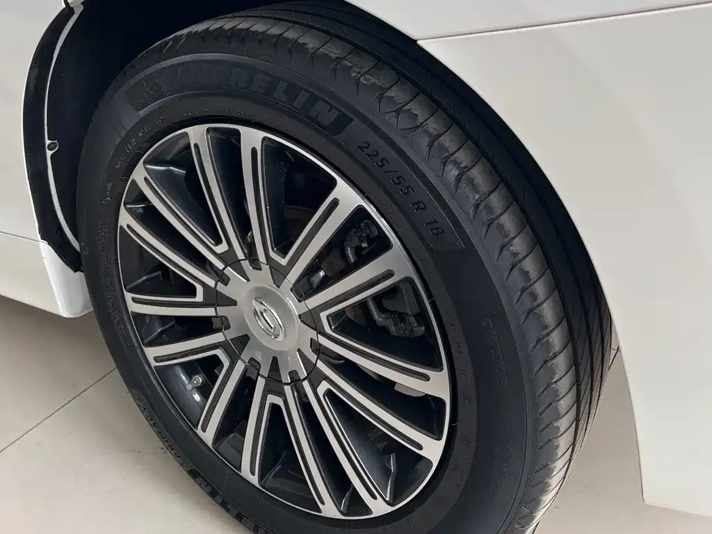 GAC Motor Trumpchi M8 — фото 10