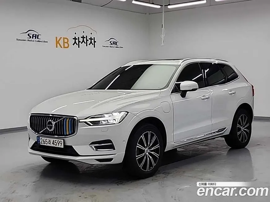 Volvo XC60 — фото 1