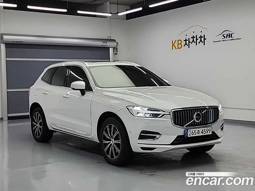 Volvo XC60 — фото 8