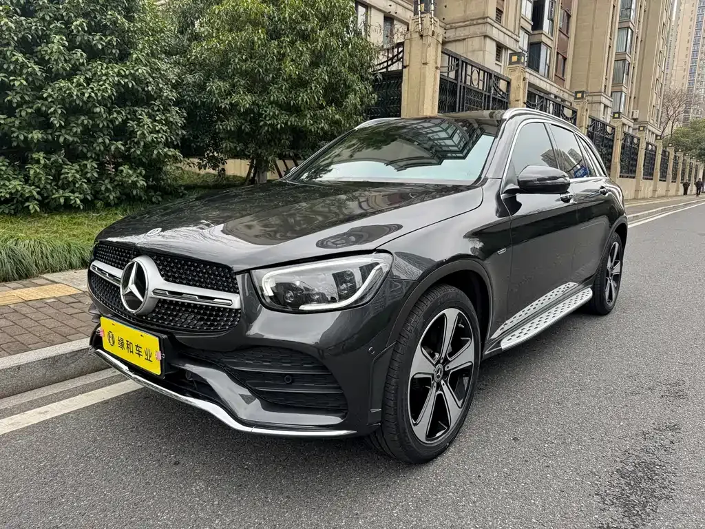 Mercedes-Benz GLC — фото 1