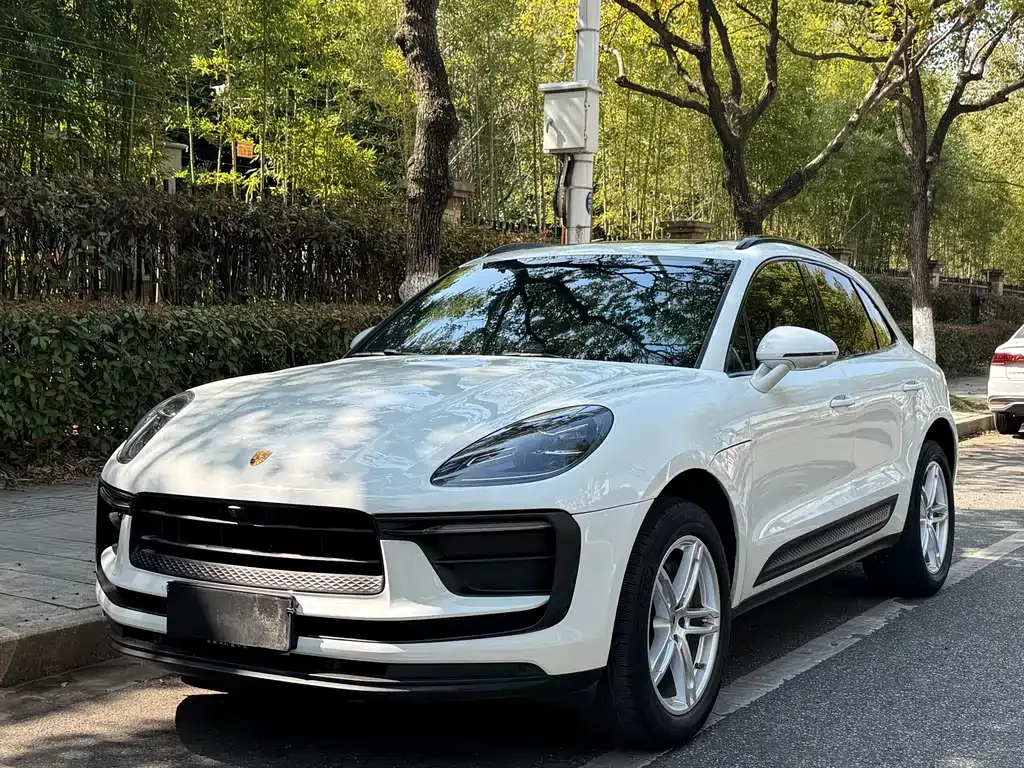 Porsche Macan — фото 1
