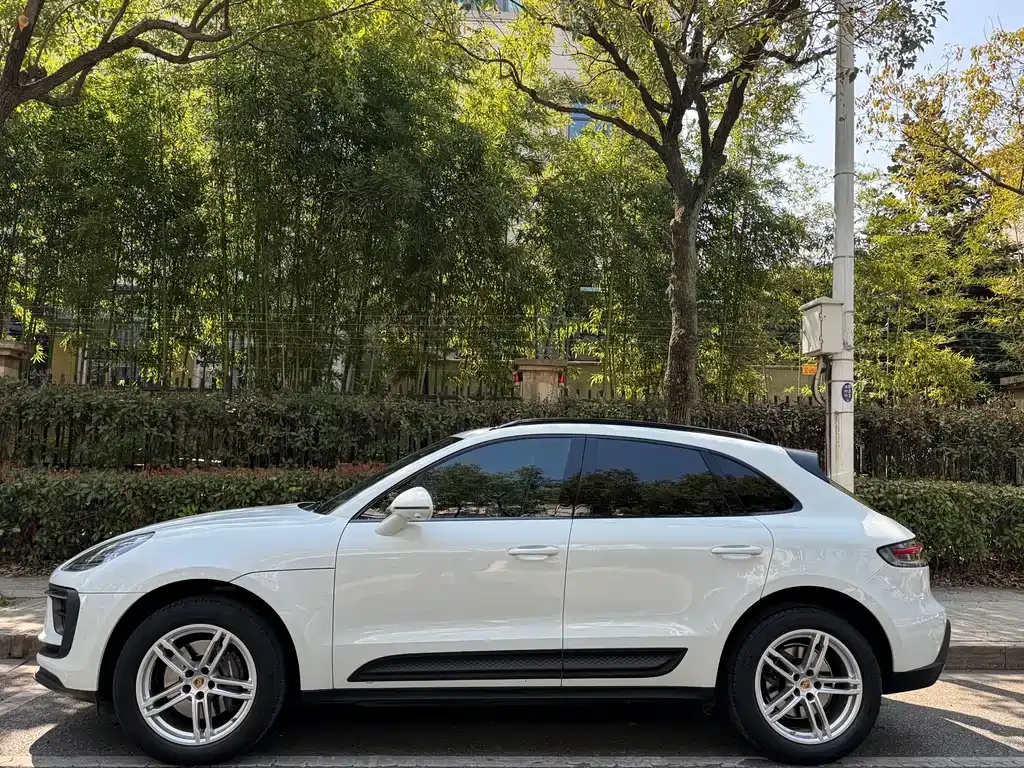 Porsche Macan — фото 5