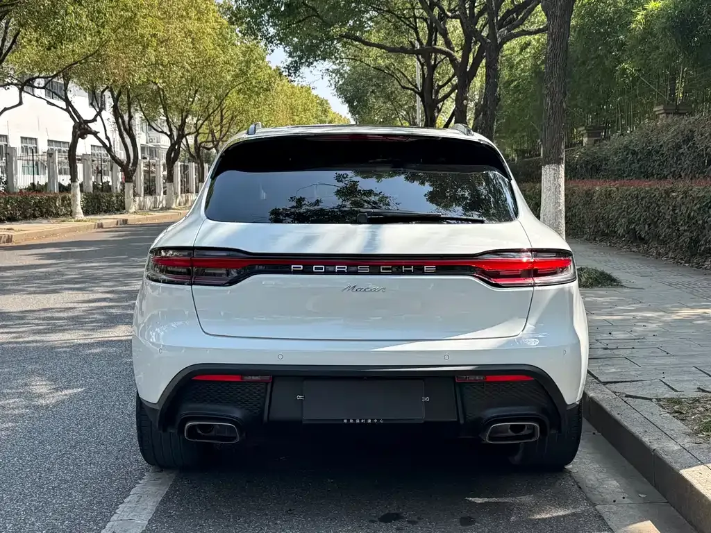 Porsche Macan — фото 9