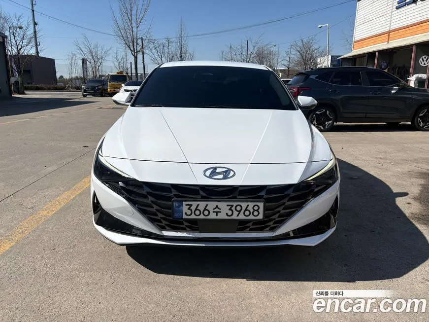 Hyundai AVANTE — фото 1