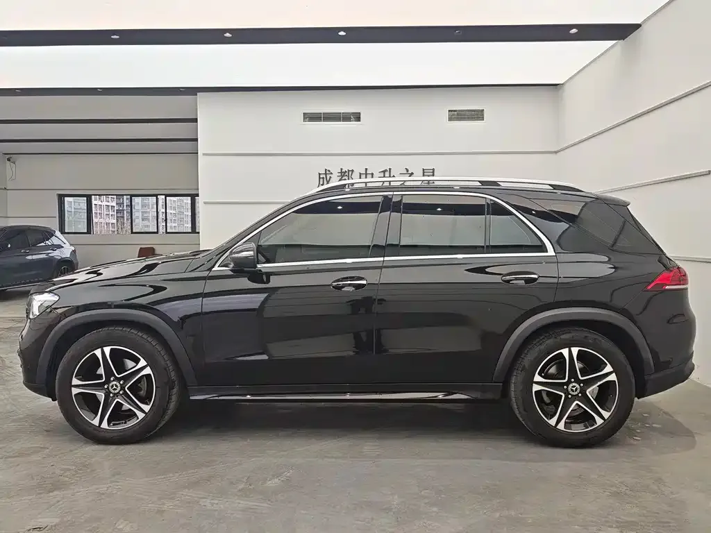Mercedes-Benz GLE — фото 9