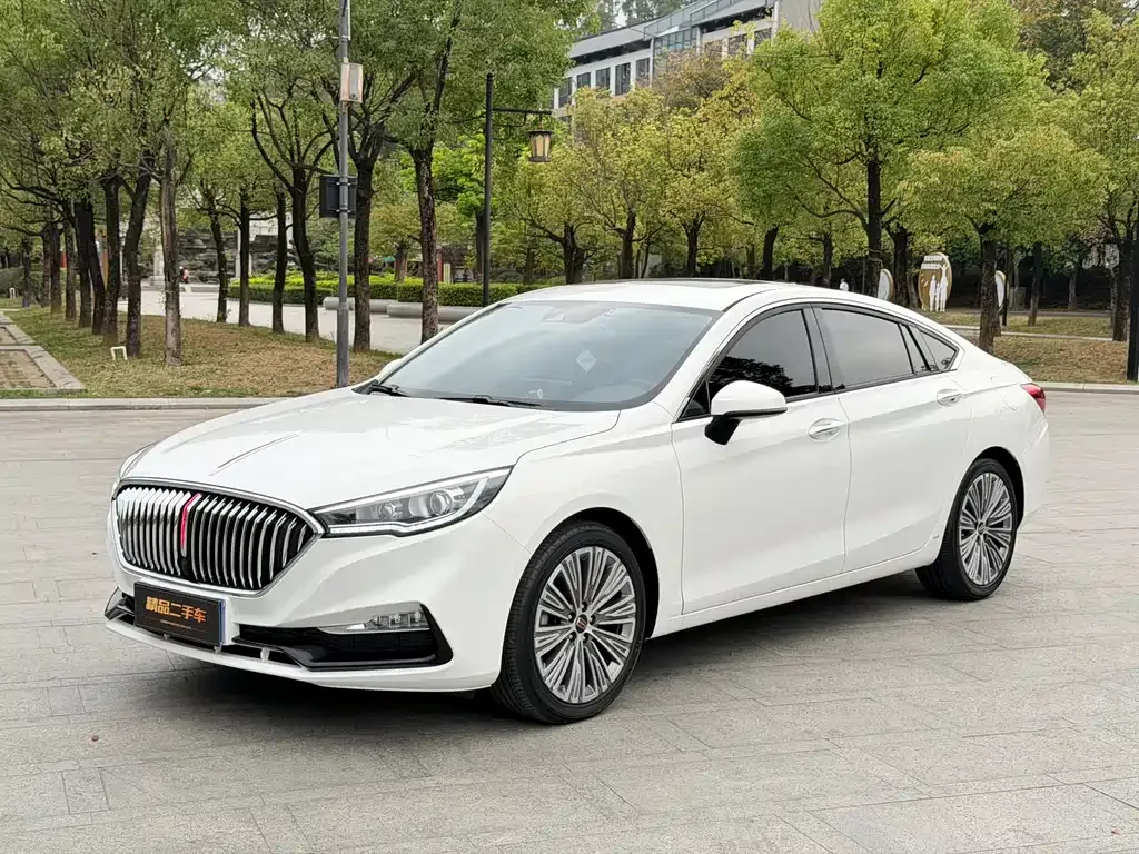 Hongqi H5 — фото 1