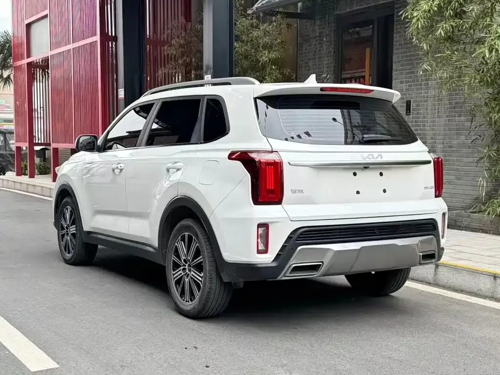 Kia Sportage — фото 5