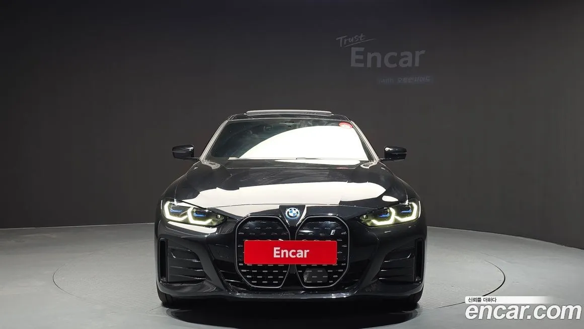 BMW i4 — фото 3