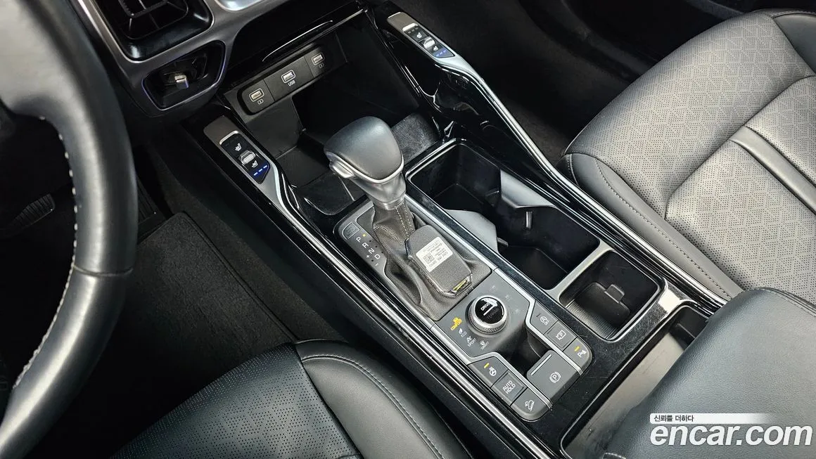 Kia Sorento — фото 10