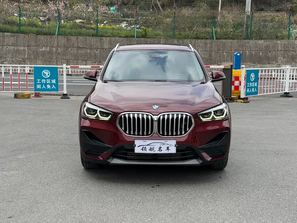 BMW X1 — фото 2