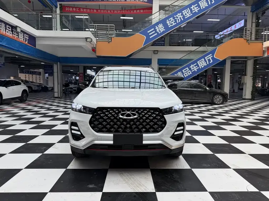 Chery Tiggo 7 — фото 10
