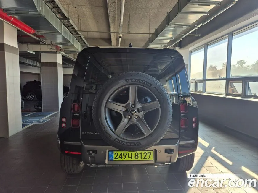Land Rover Defender — фото 6