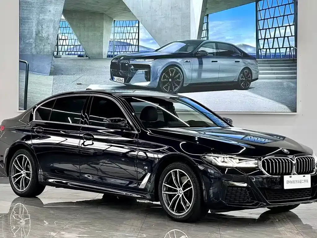 BMW 5 Series — фото 10