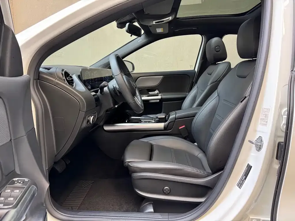 Mercedes-Benz GLA — фото 3