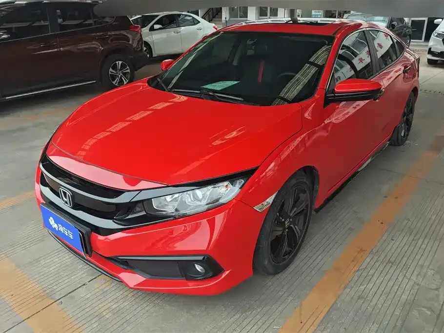 Honda Civic — фото 1