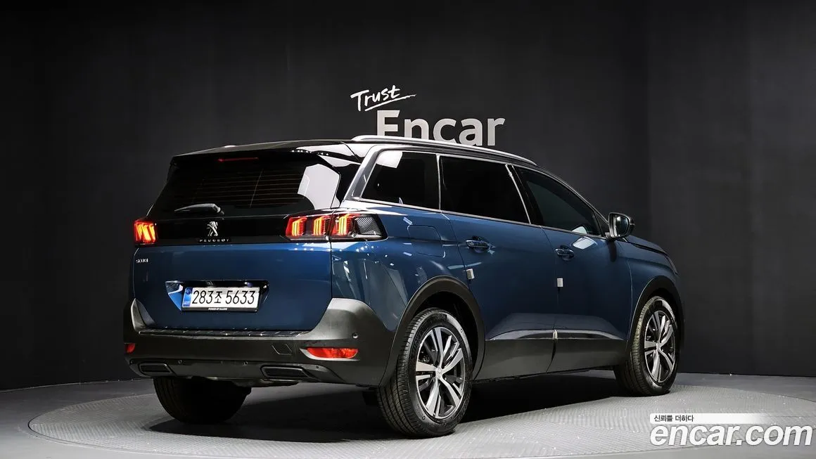 Peugeot 5008 — фото 6