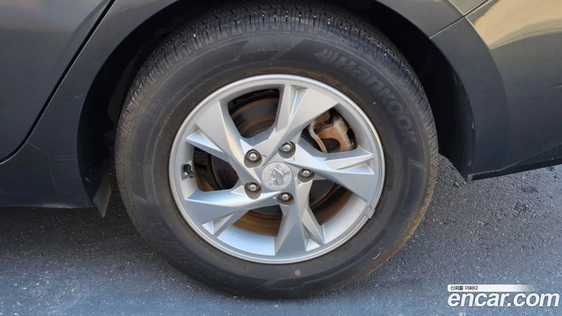 Hyundai AVANTE — фото 9