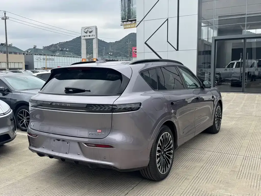 VOYAH FREE — фото 8