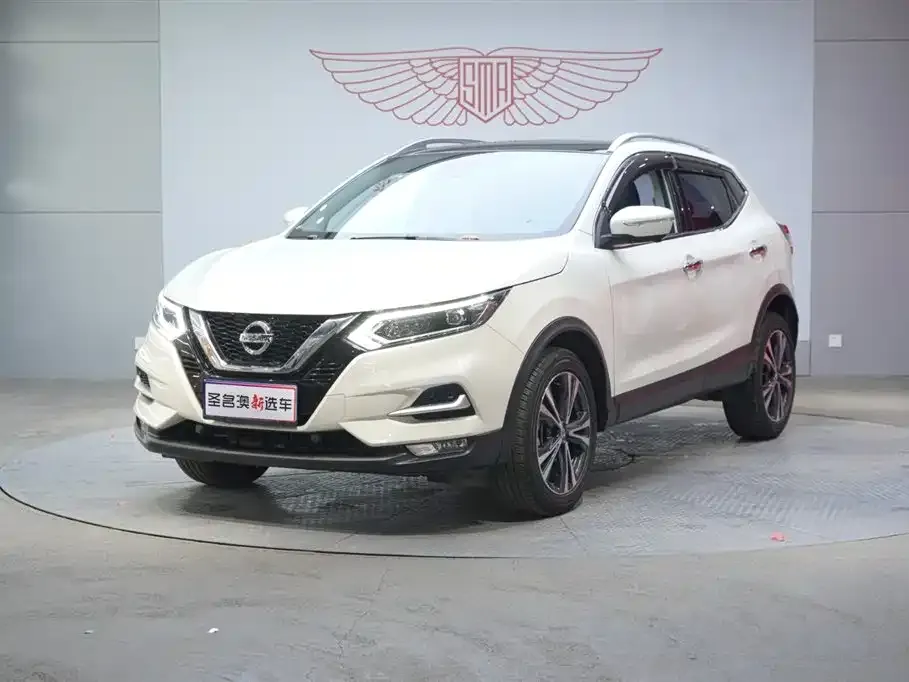 Nissan Qashqai — фото 1