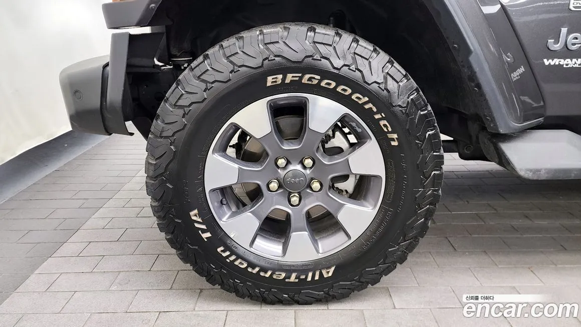 Jeep Wrangler — фото 5